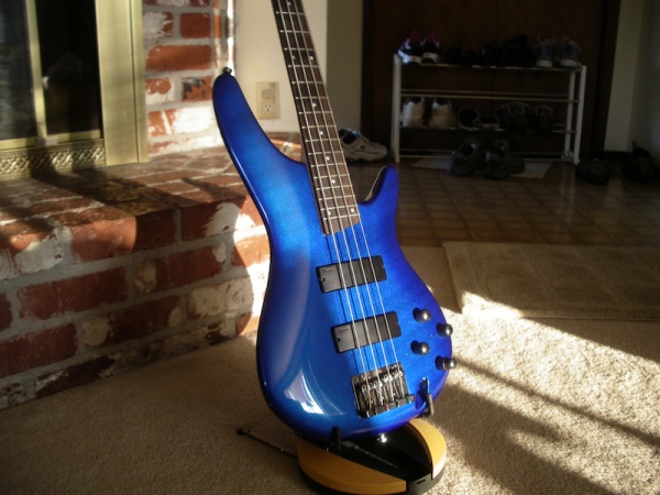 Ibanez SR300